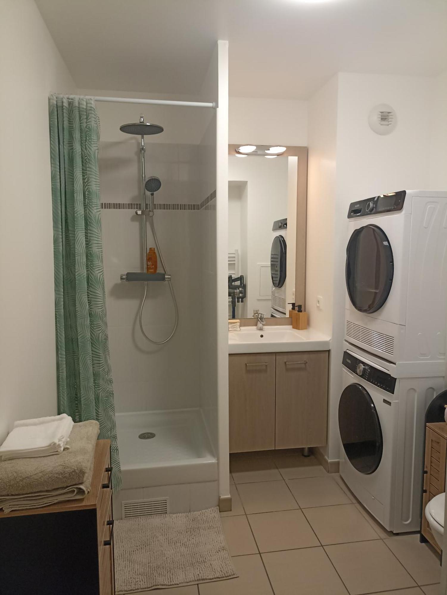 Confort Massy-paris Apartment *